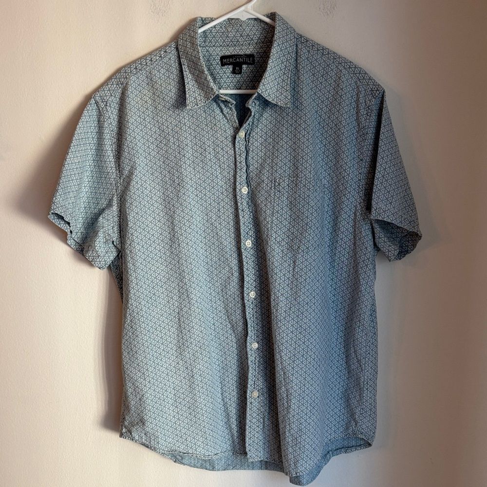 J. Crew Men Blue Geometric 100% cotton triangle Print chambray Shirt size XL EUC